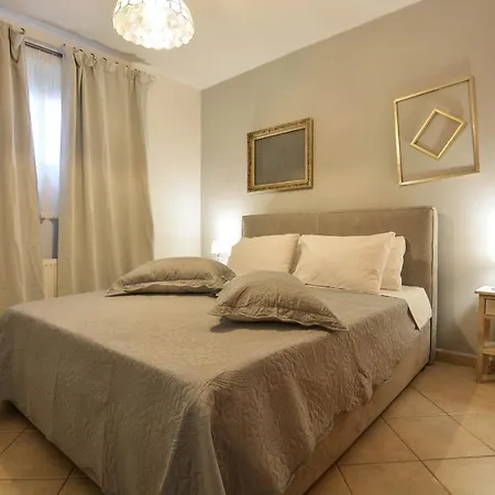 Theoni's Appartamento