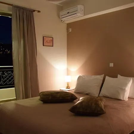 Theoni's * Xylokastro