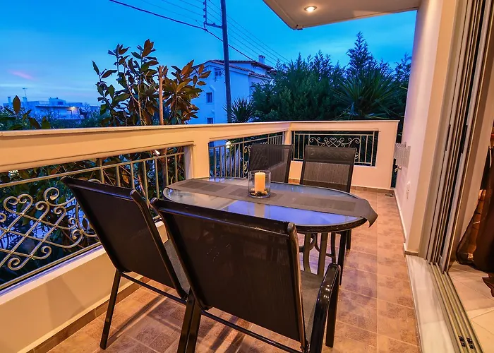 Theoni's Apartamento