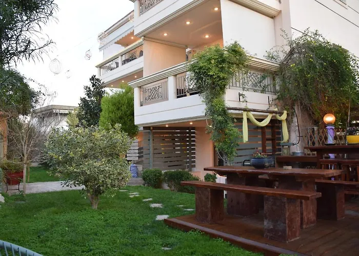 Theoni's Apartamento